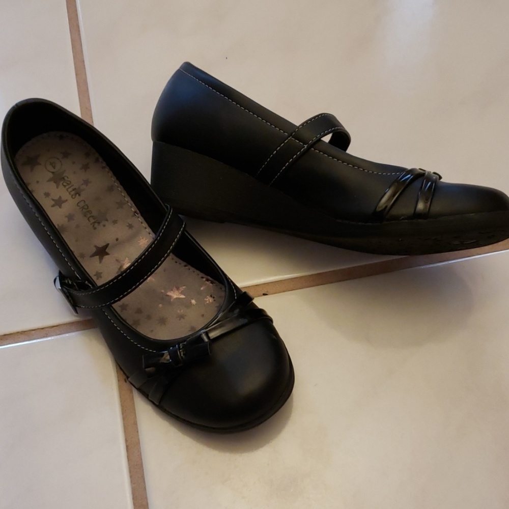 Girls dress shoes